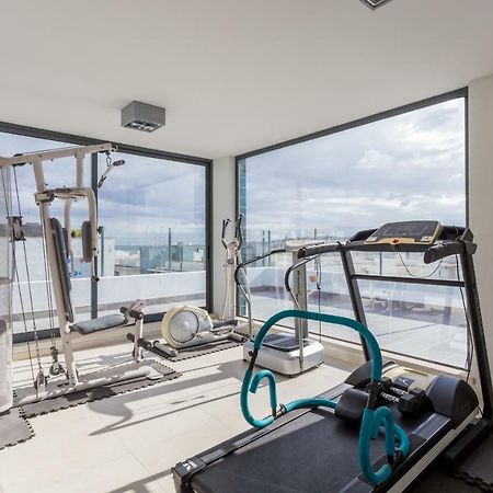 Lagos Marina Apartment With Pool & Gym Exterior photo
