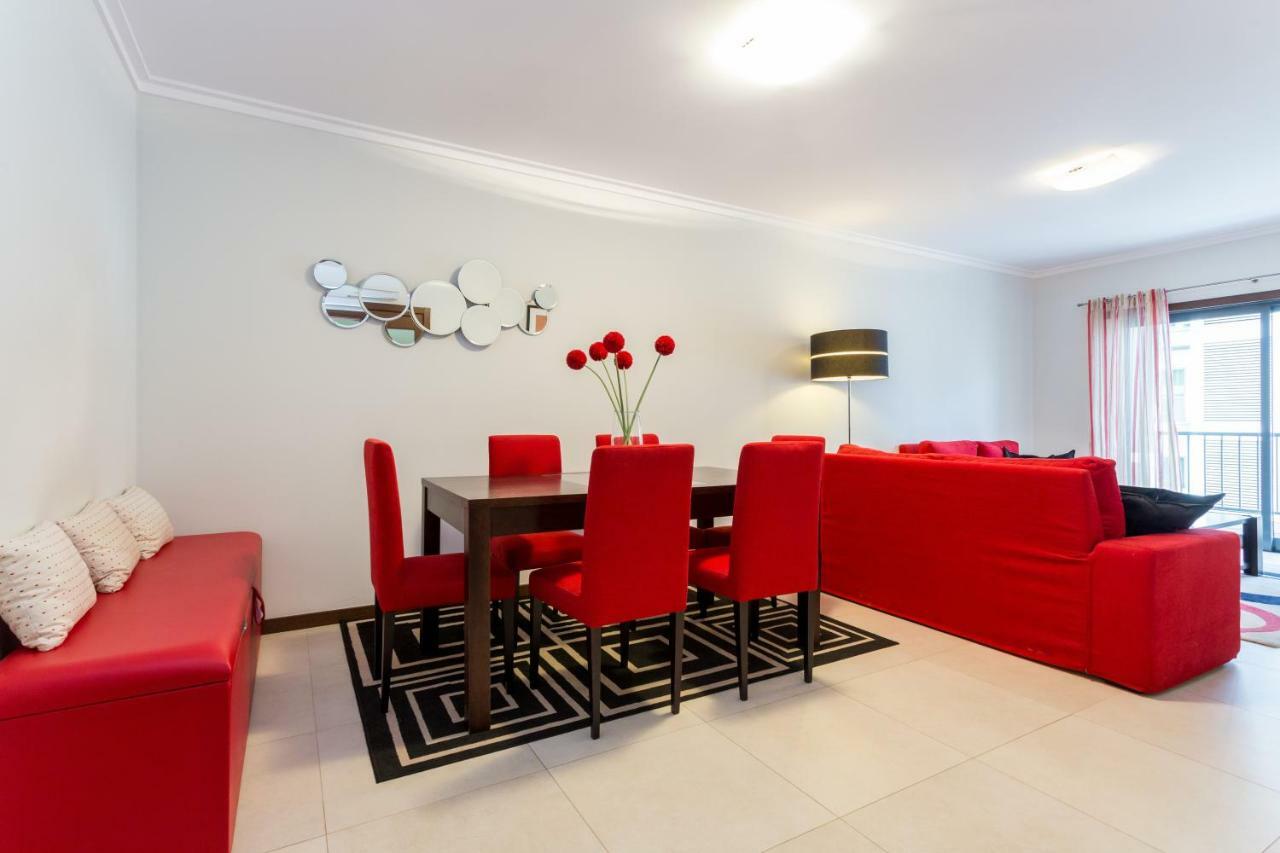 Lagos Marina Apartment With Pool & Gym Exterior photo