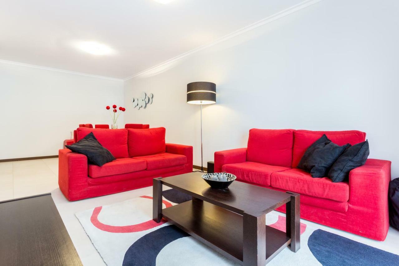 Lagos Marina Apartment With Pool & Gym Exterior photo